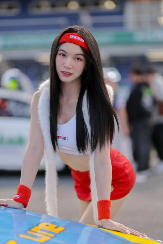 Maeylin นักวิ่ง