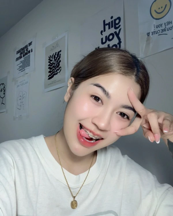 Mook Yee คลิปวิดีโอ 