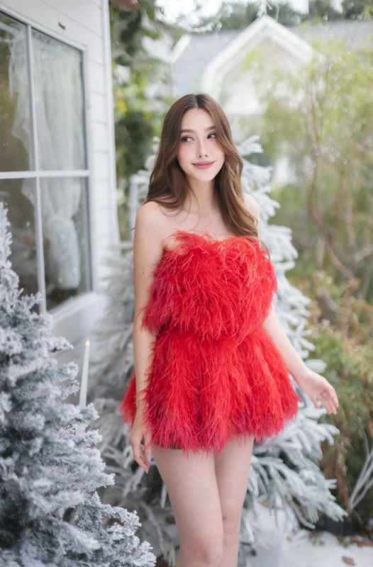 Hana Lewis เปิดวาร์ป